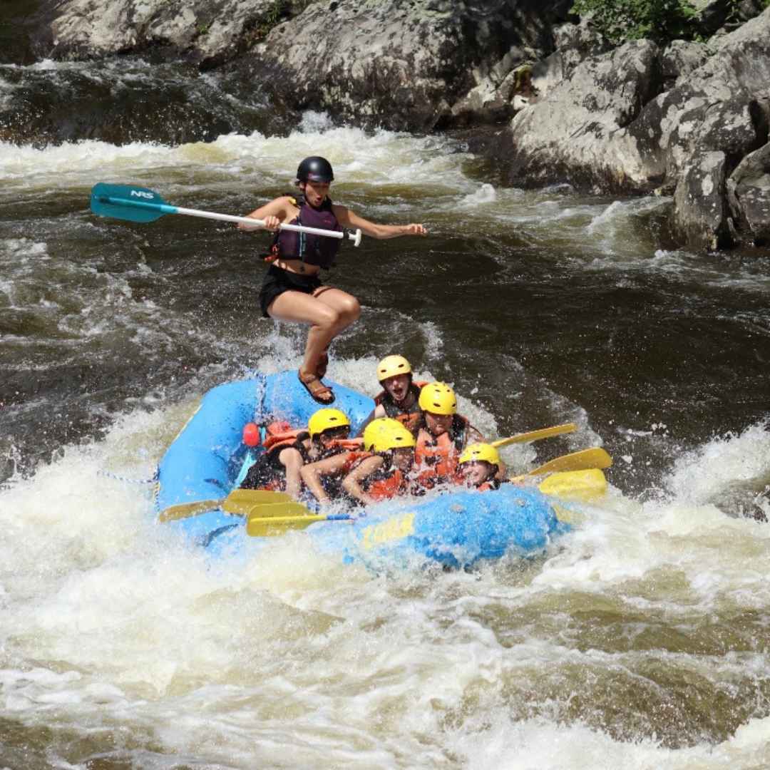 Rafting Jumping